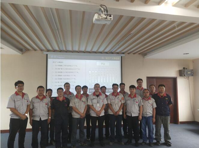 銳意改革 激發(fā)活力 回歸產(chǎn)品 強(qiáng)本固基 為迎接華翔集團(tuán)新一輪騰飛，打造世界華翔而不懈奮斗！---記華翔集團(tuán)制造平臺成立大會